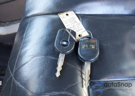 2011 Ford F-150 Fx4 из США, поврежденный, VIN 1FTFW1EF2BFC23717